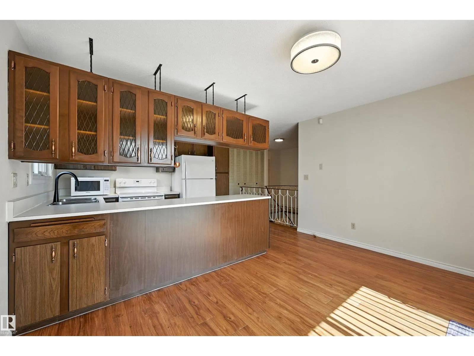 11403 145 AV NW