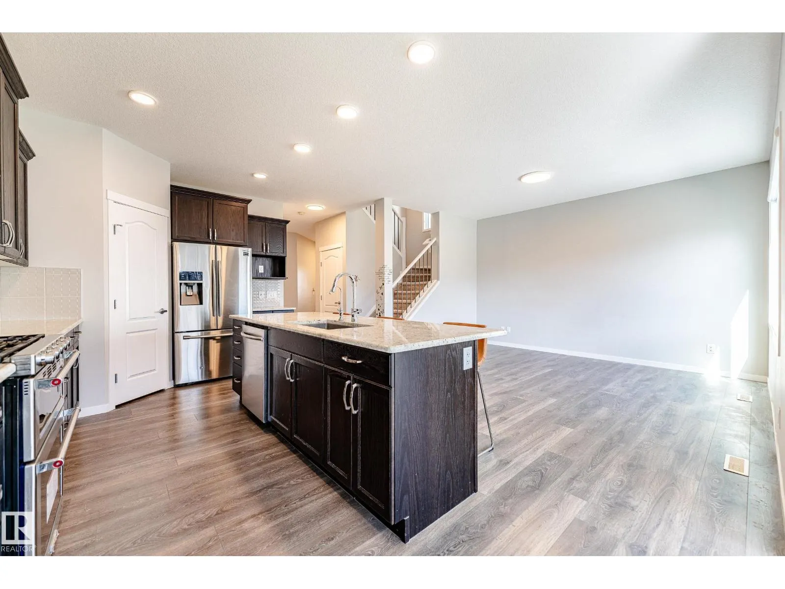 2713 Anton Place SW