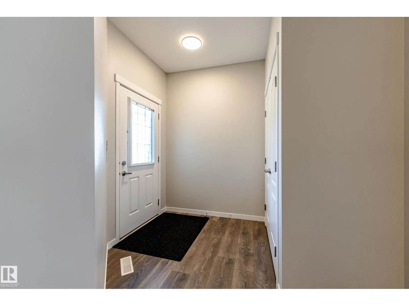 2713 Anton Place SW