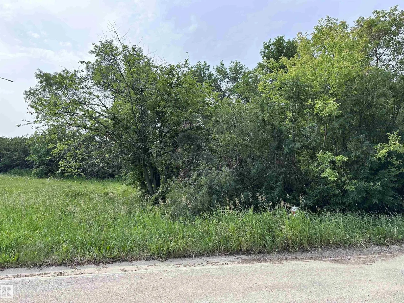 9819 105 ST