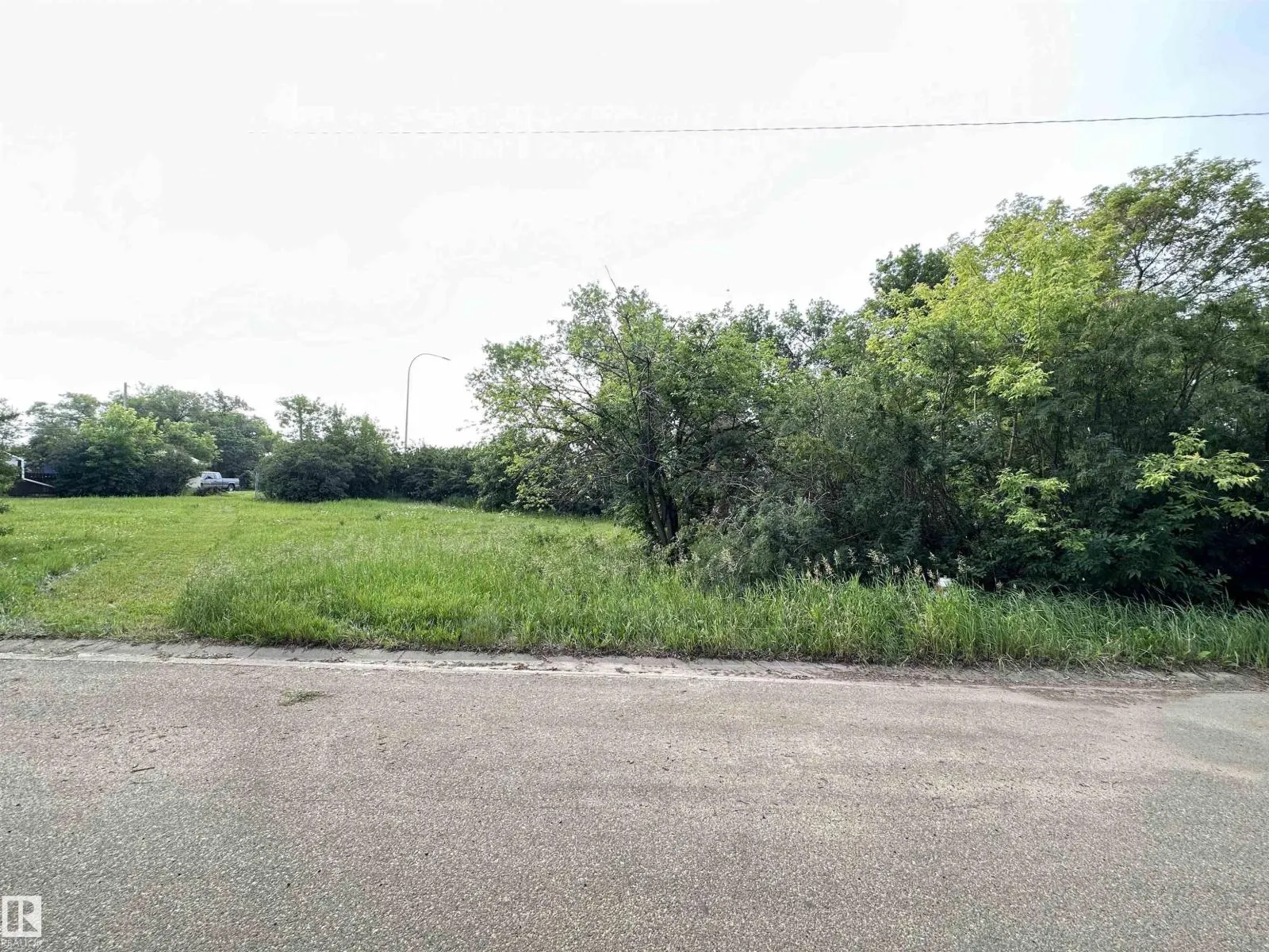 9819 105 ST
