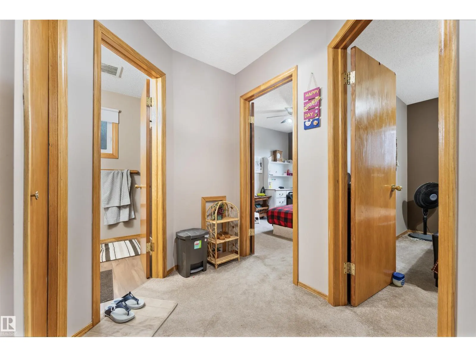 4231 32 AV NW