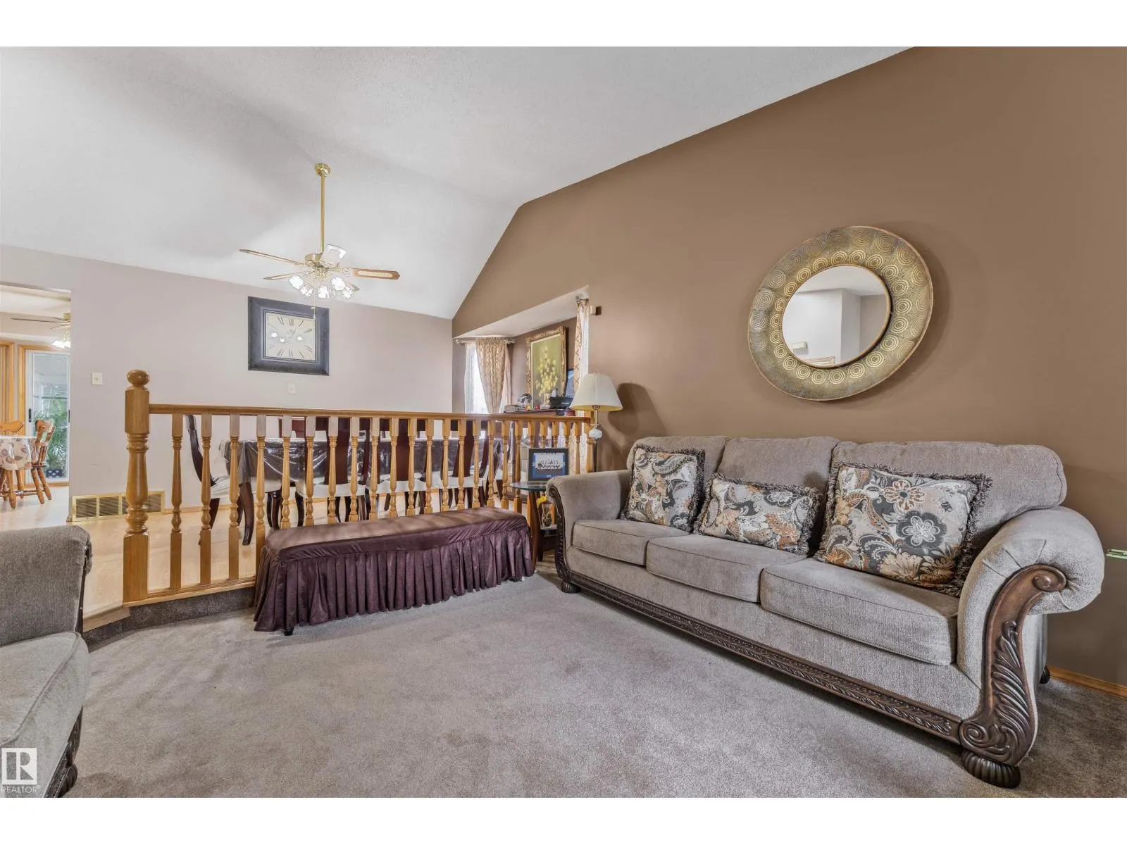 4231 32 AV NW