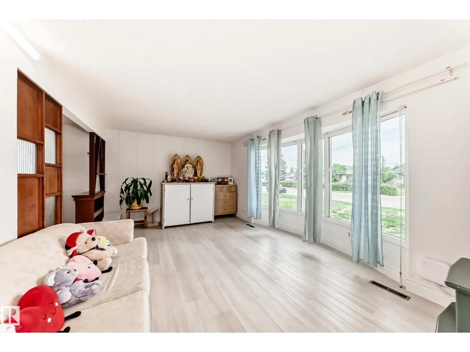 13232 115 ST NW