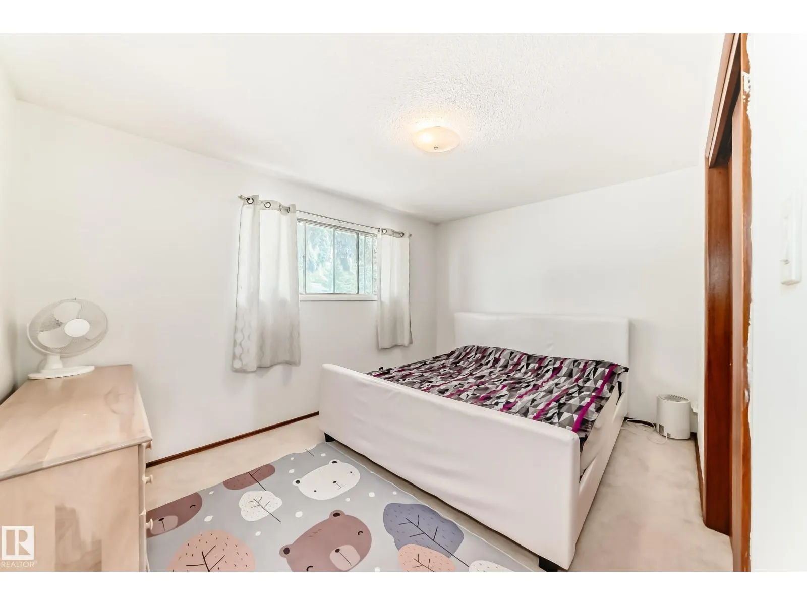 13232 115 ST NW