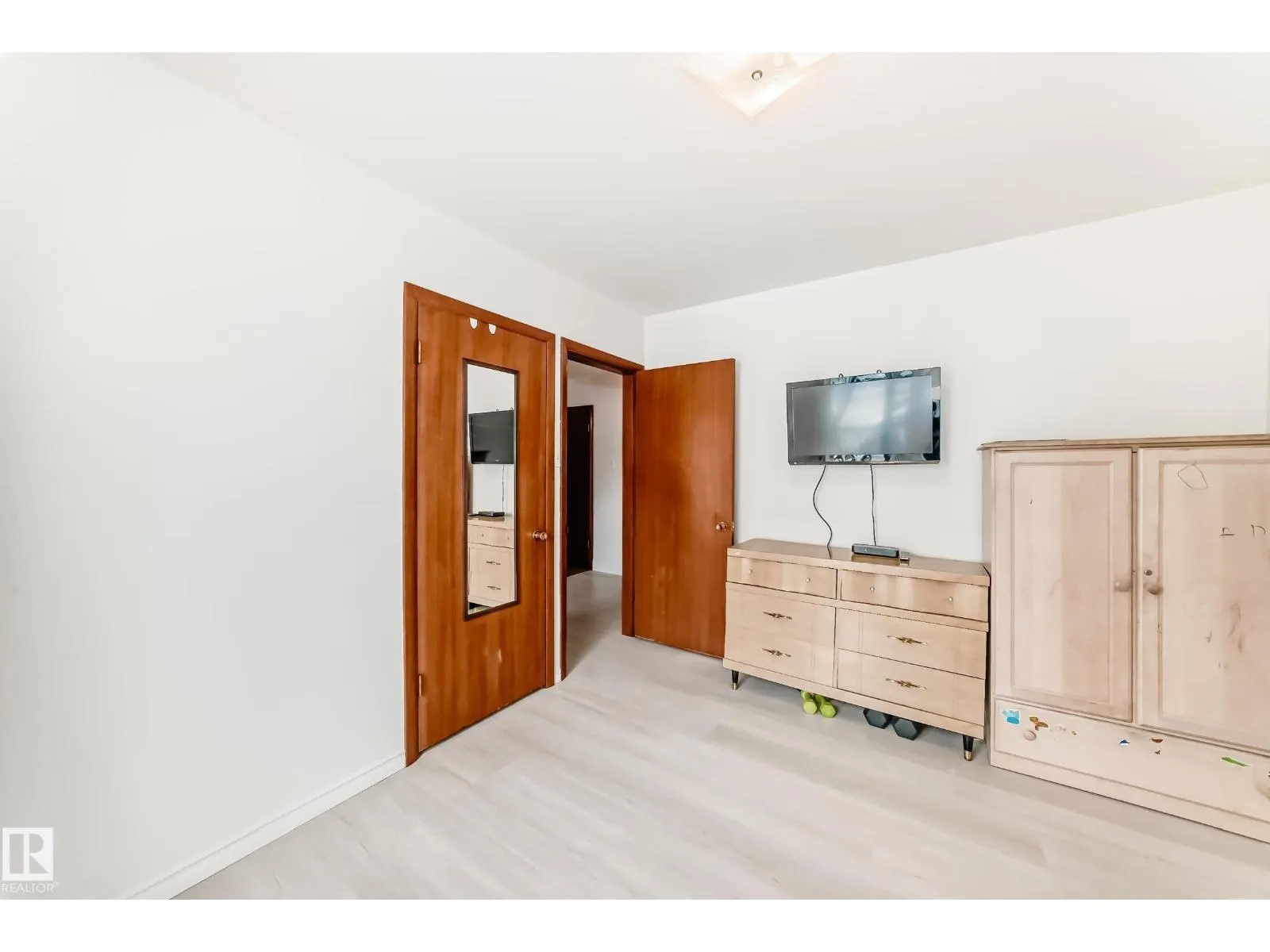 13232 115 ST NW