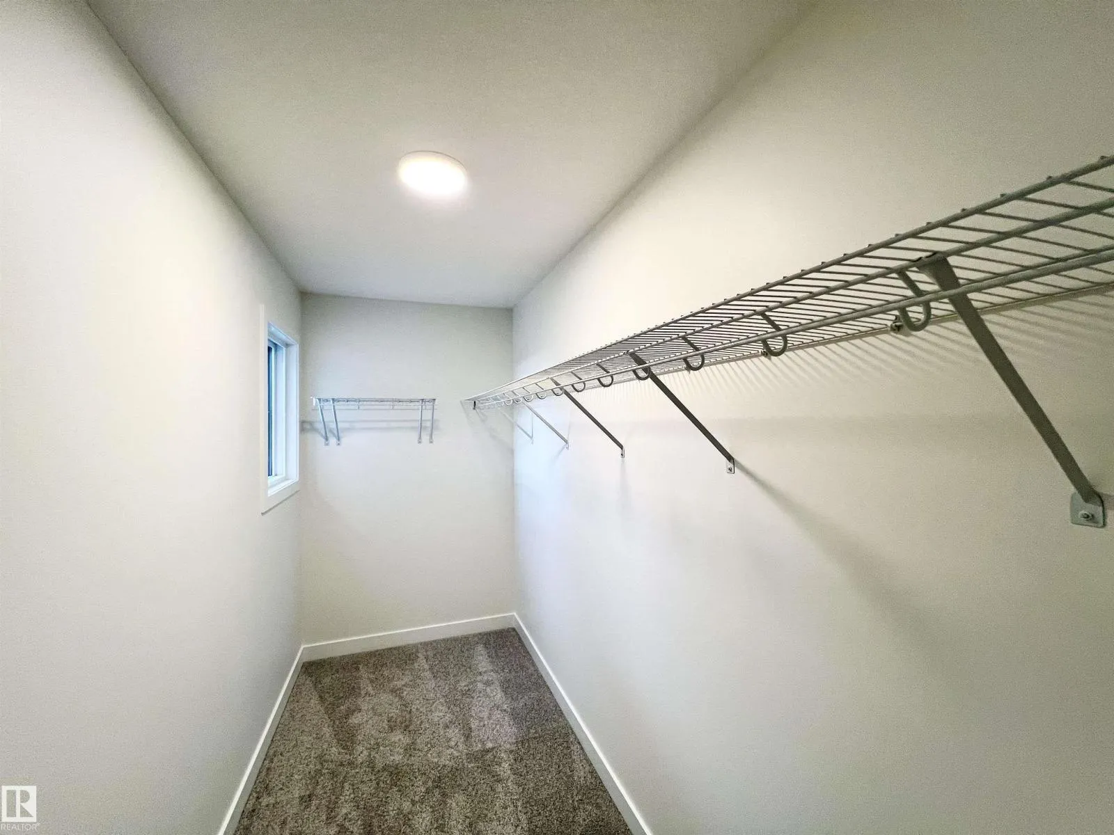 2021 209A ST NW