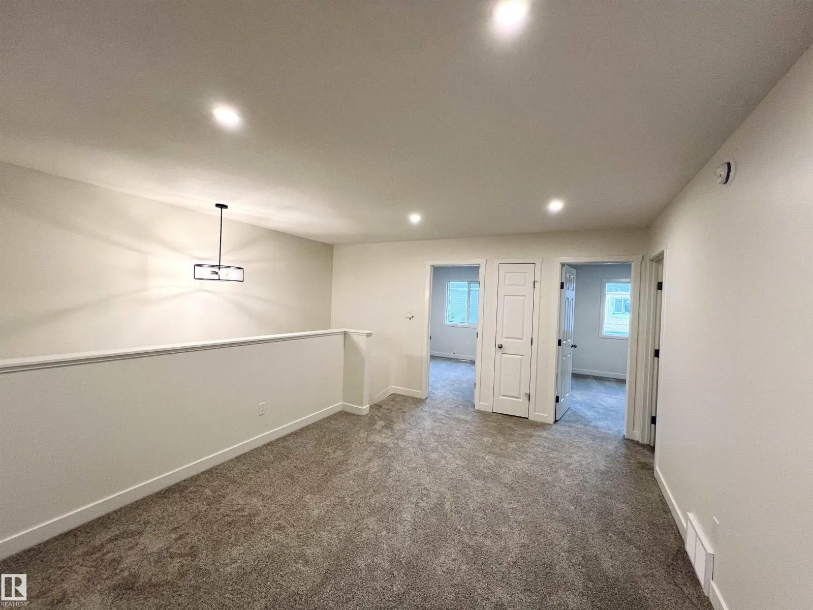 2021 209A ST NW