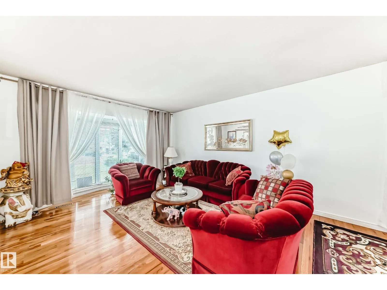3548 33 AV NW