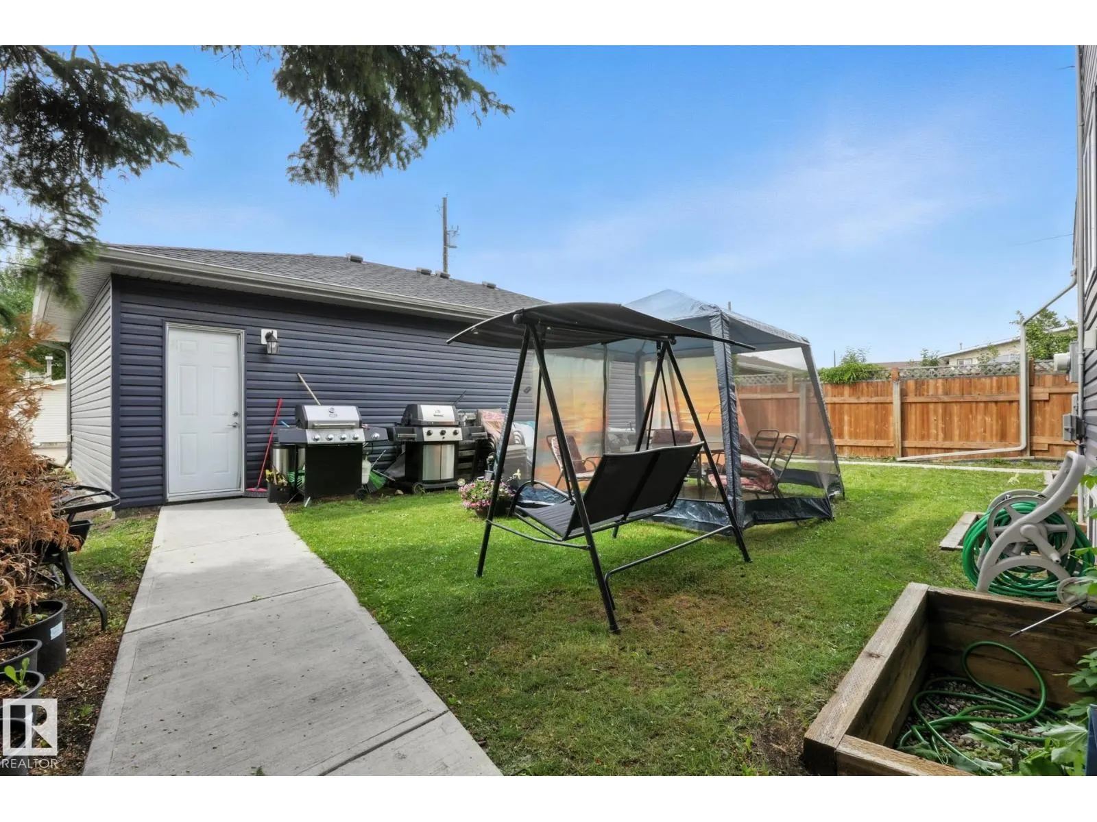 10436 154 ST NW