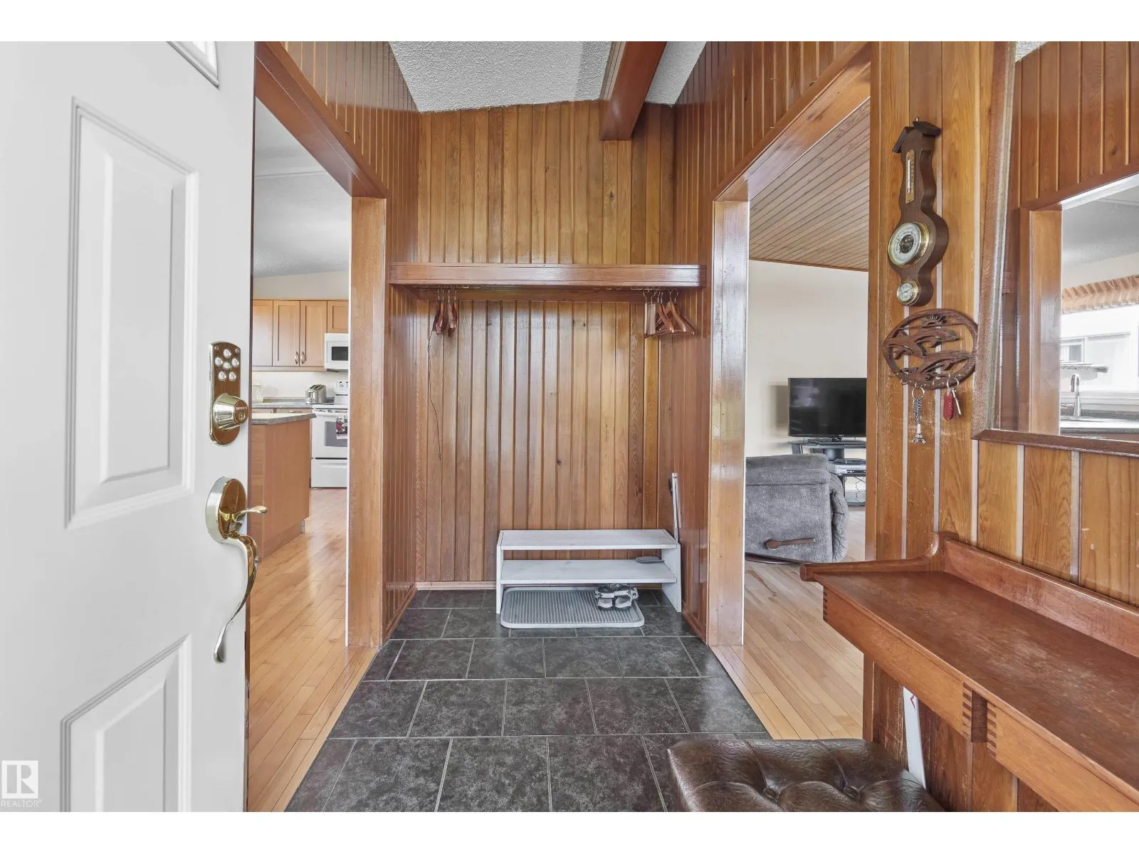 11339 54 AV NW