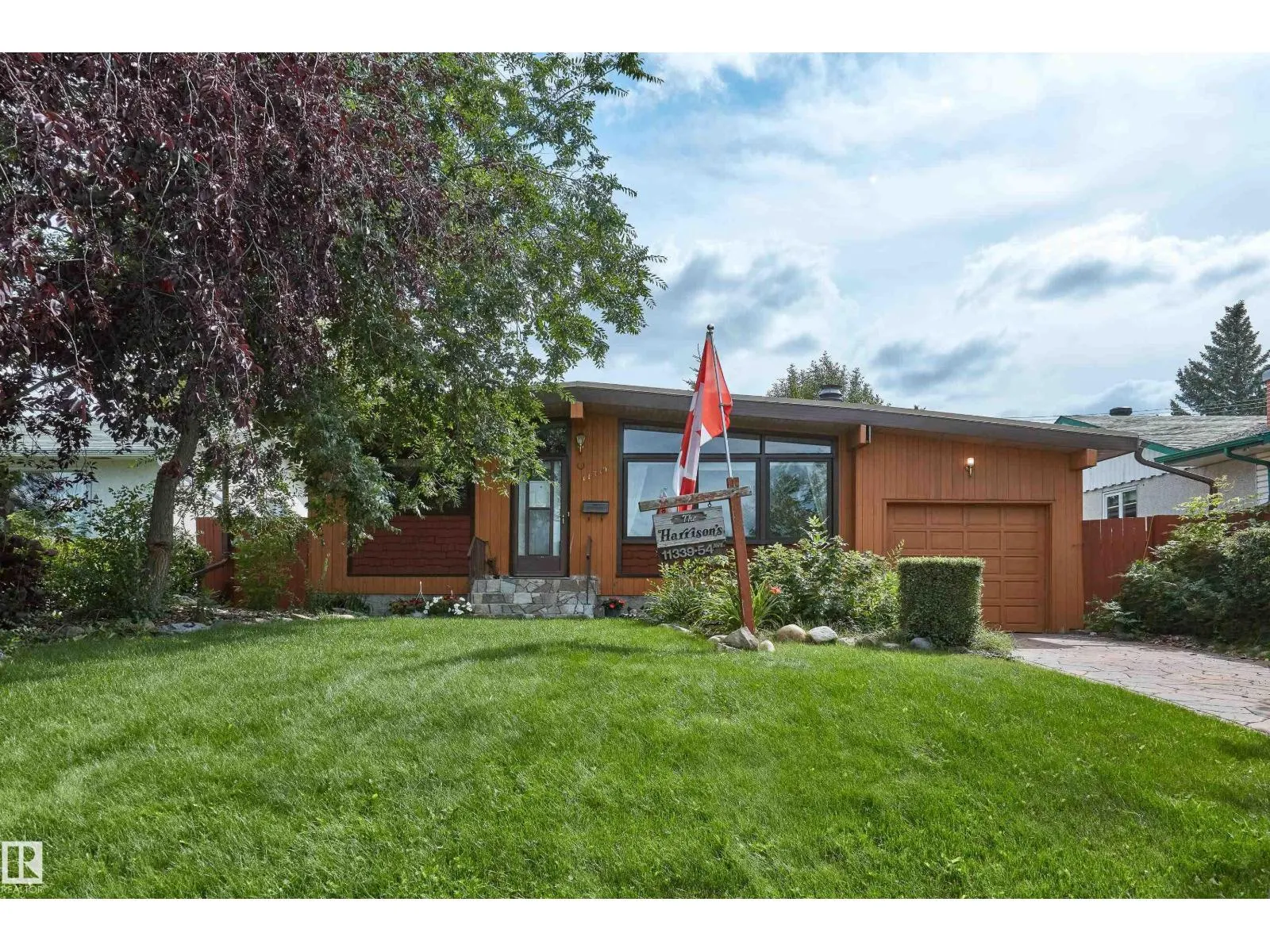 11339 54 AV NW