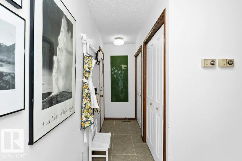 9308 176A ST NW
