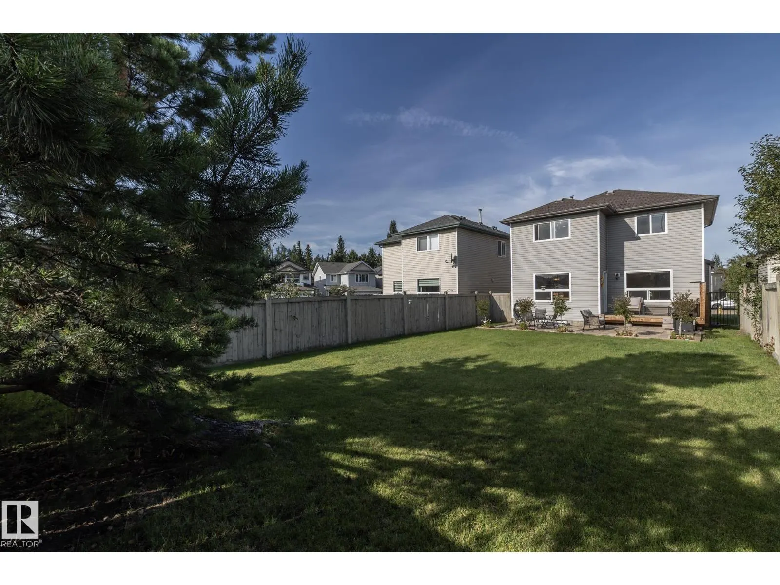 301 BIRCHWOOD DR