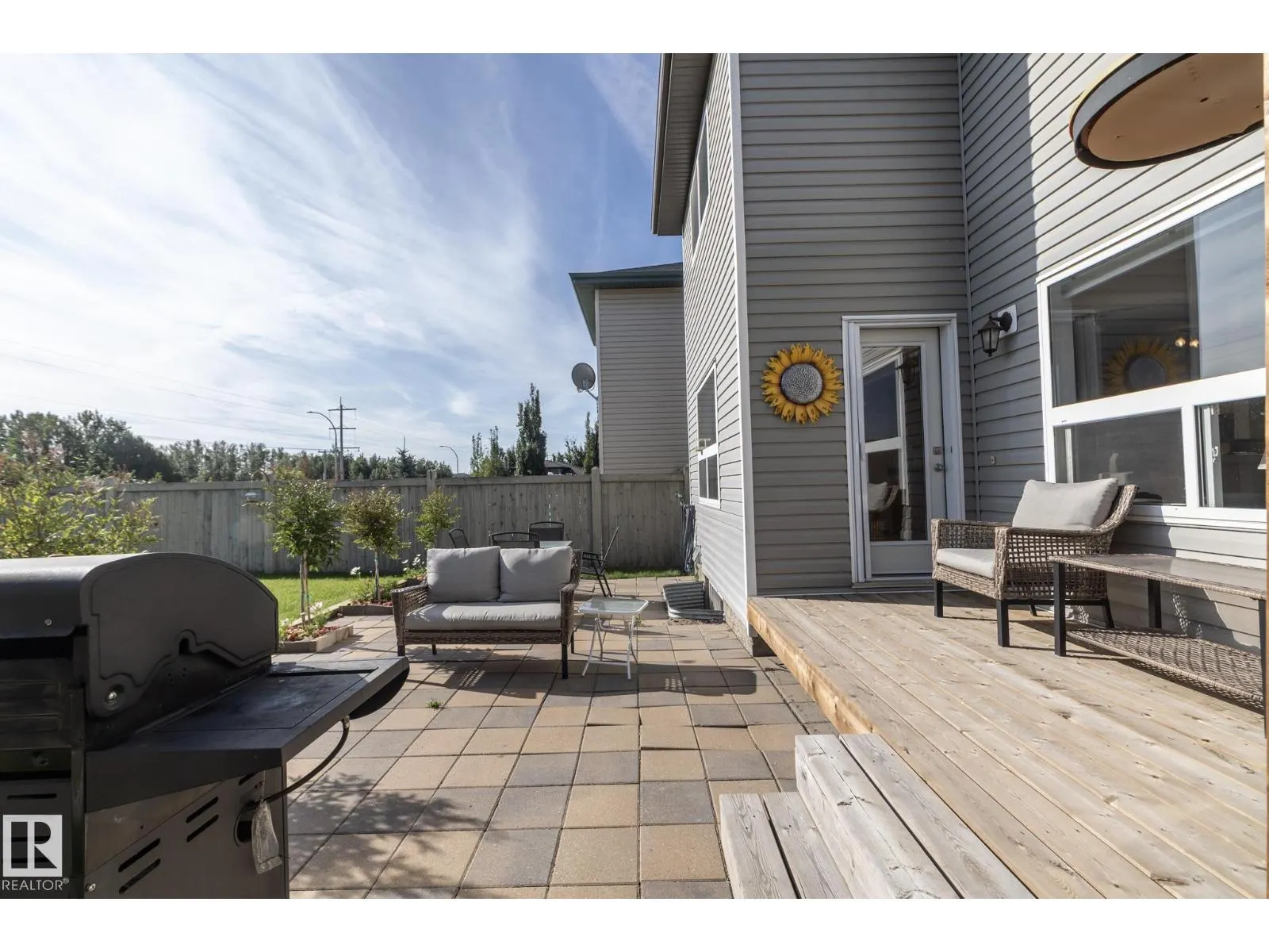 301 BIRCHWOOD DR