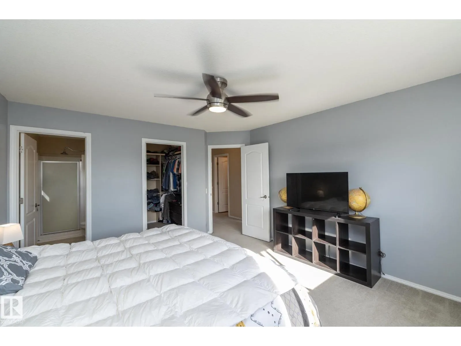 301 BIRCHWOOD DR