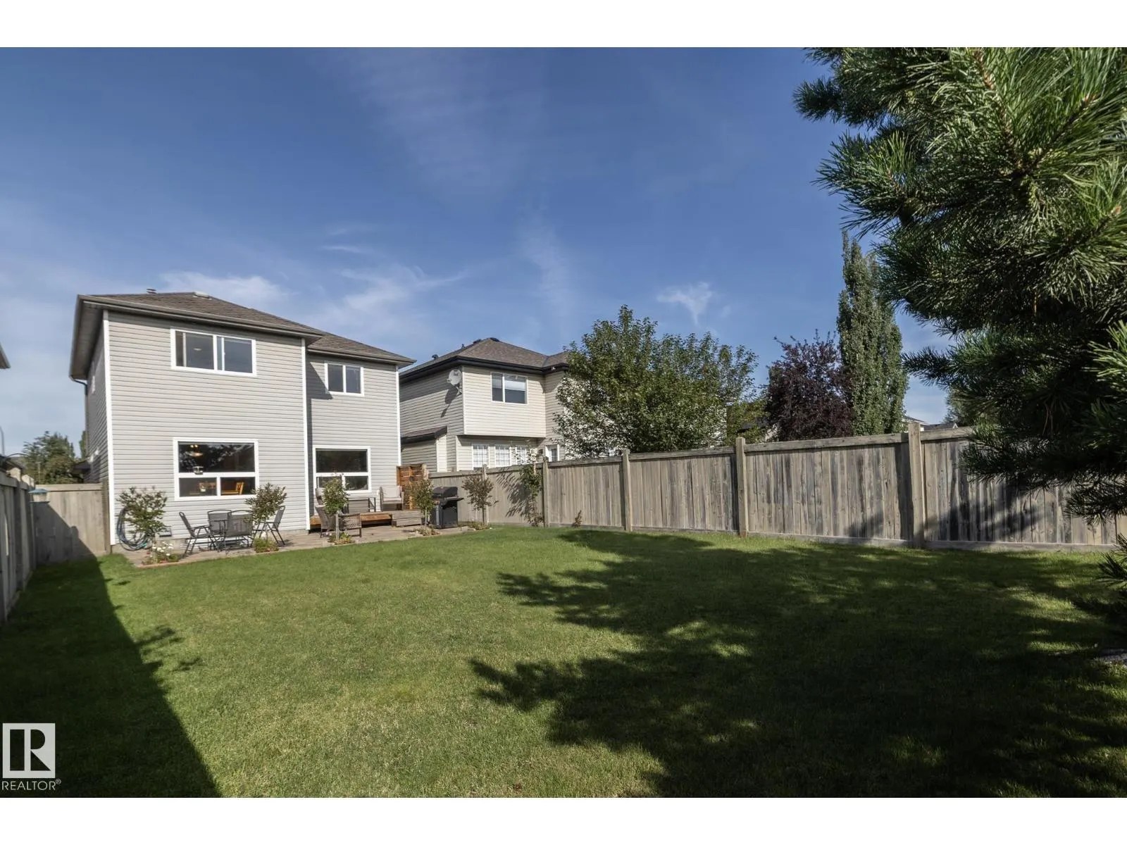 301 BIRCHWOOD DR