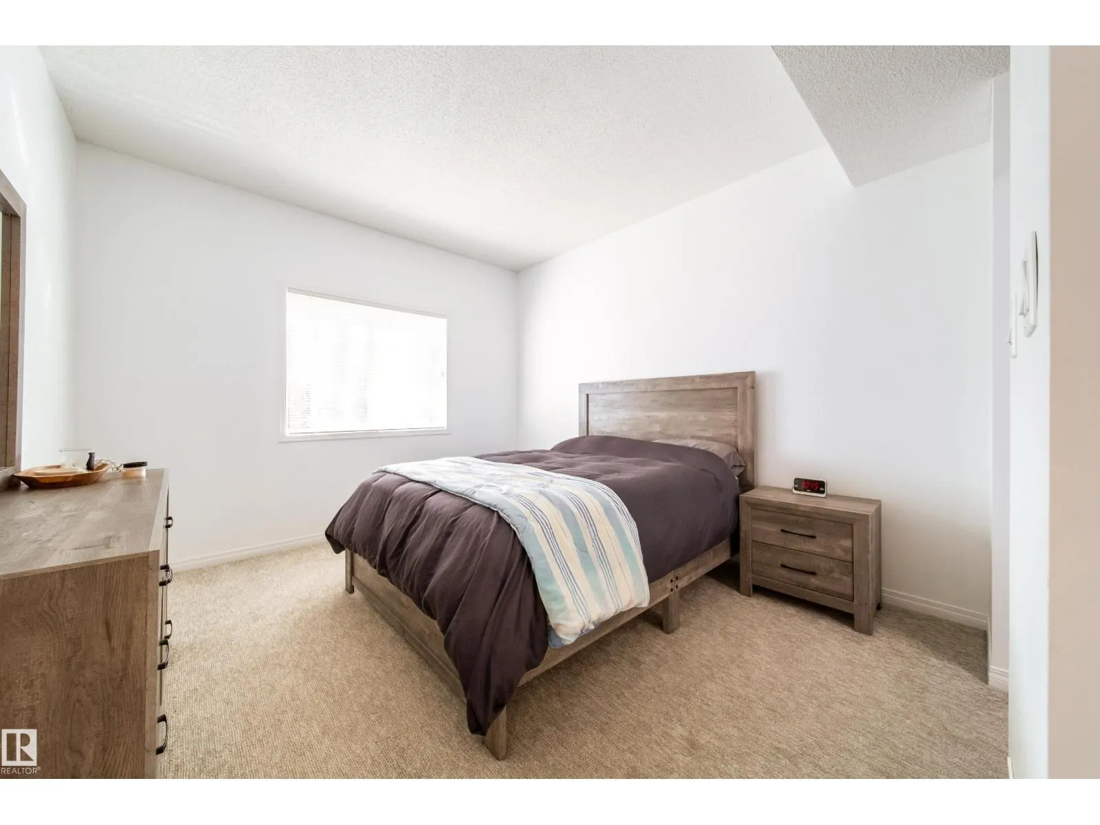 #39D 79 BELLEROSE DR