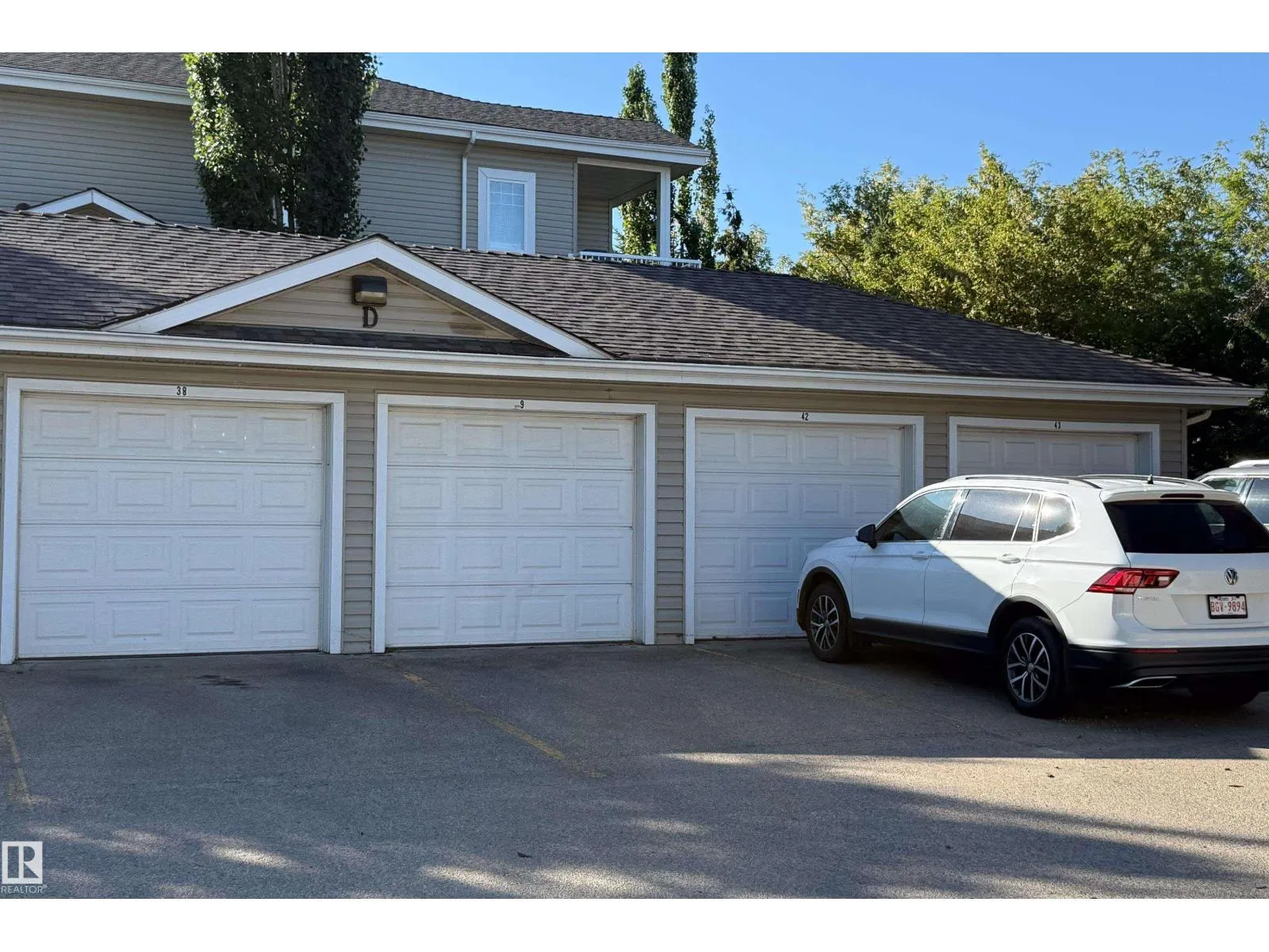 #39D 79 BELLEROSE DR