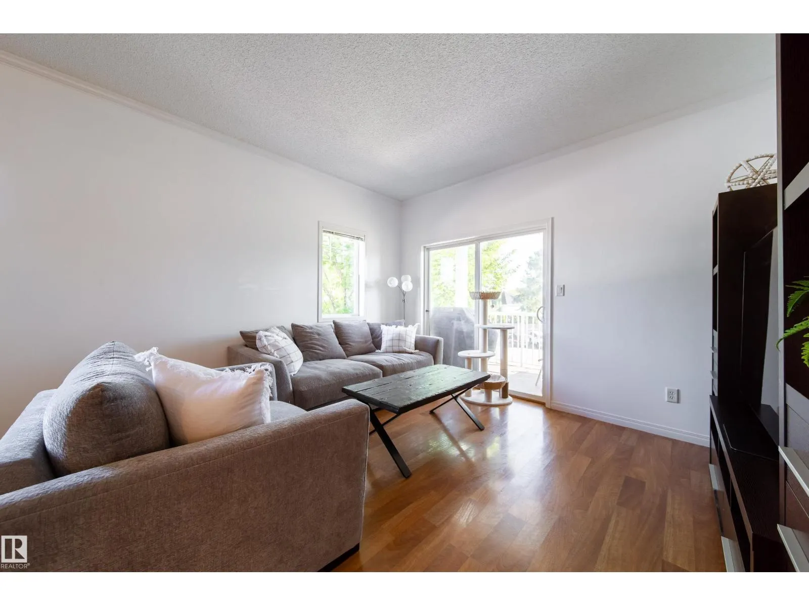 #39D 79 BELLEROSE DR