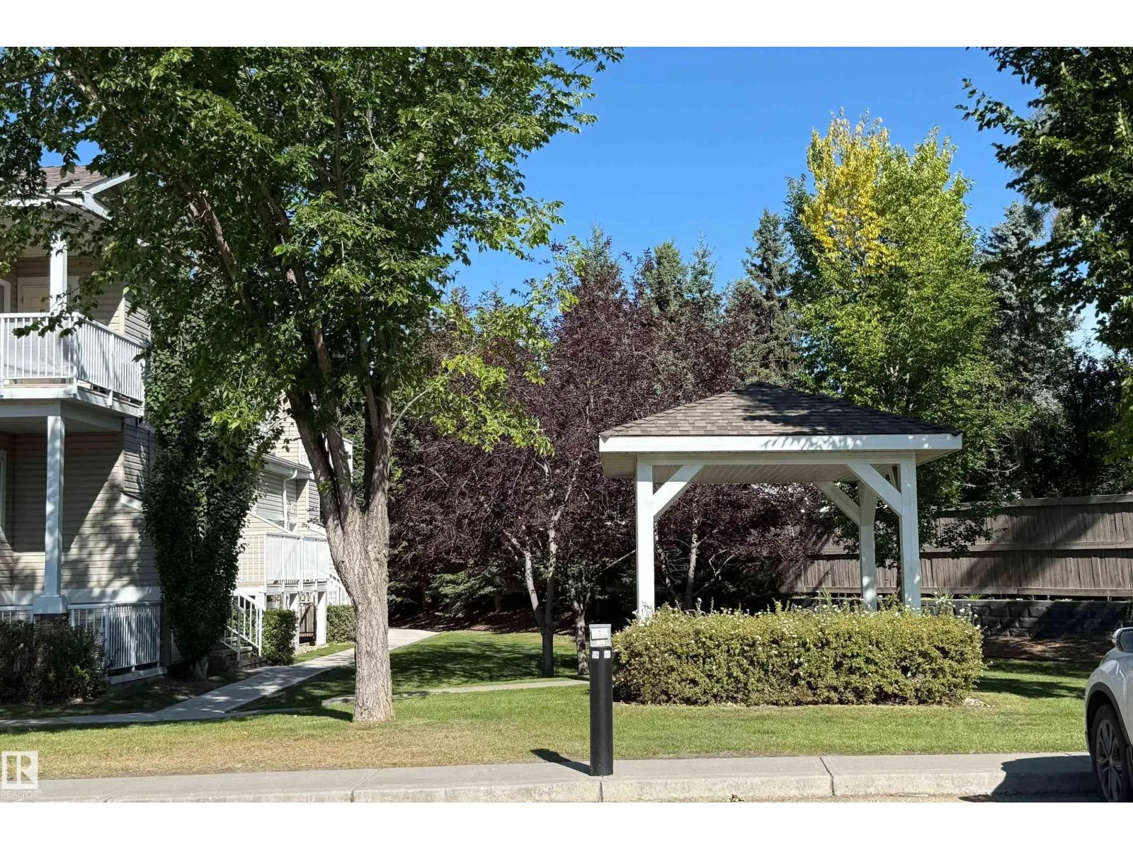 #39D 79 BELLEROSE DR
