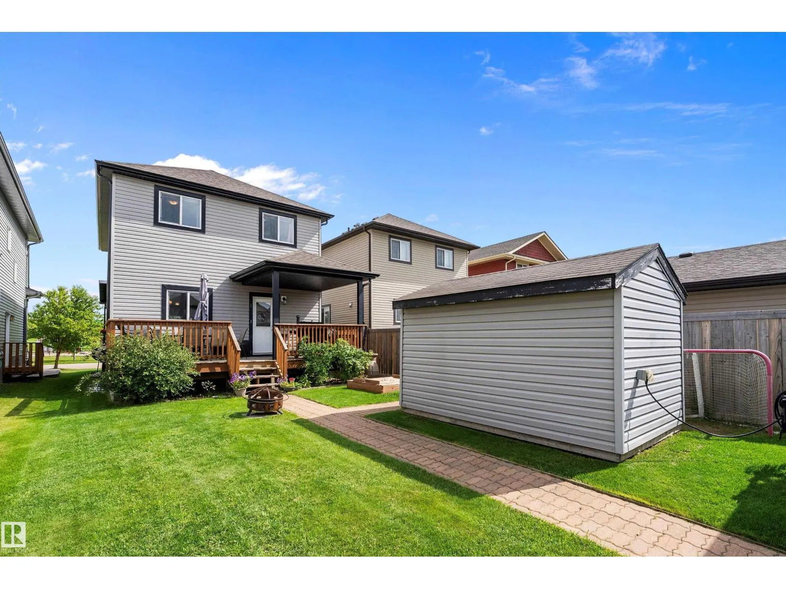 210 SCHUBERT ST