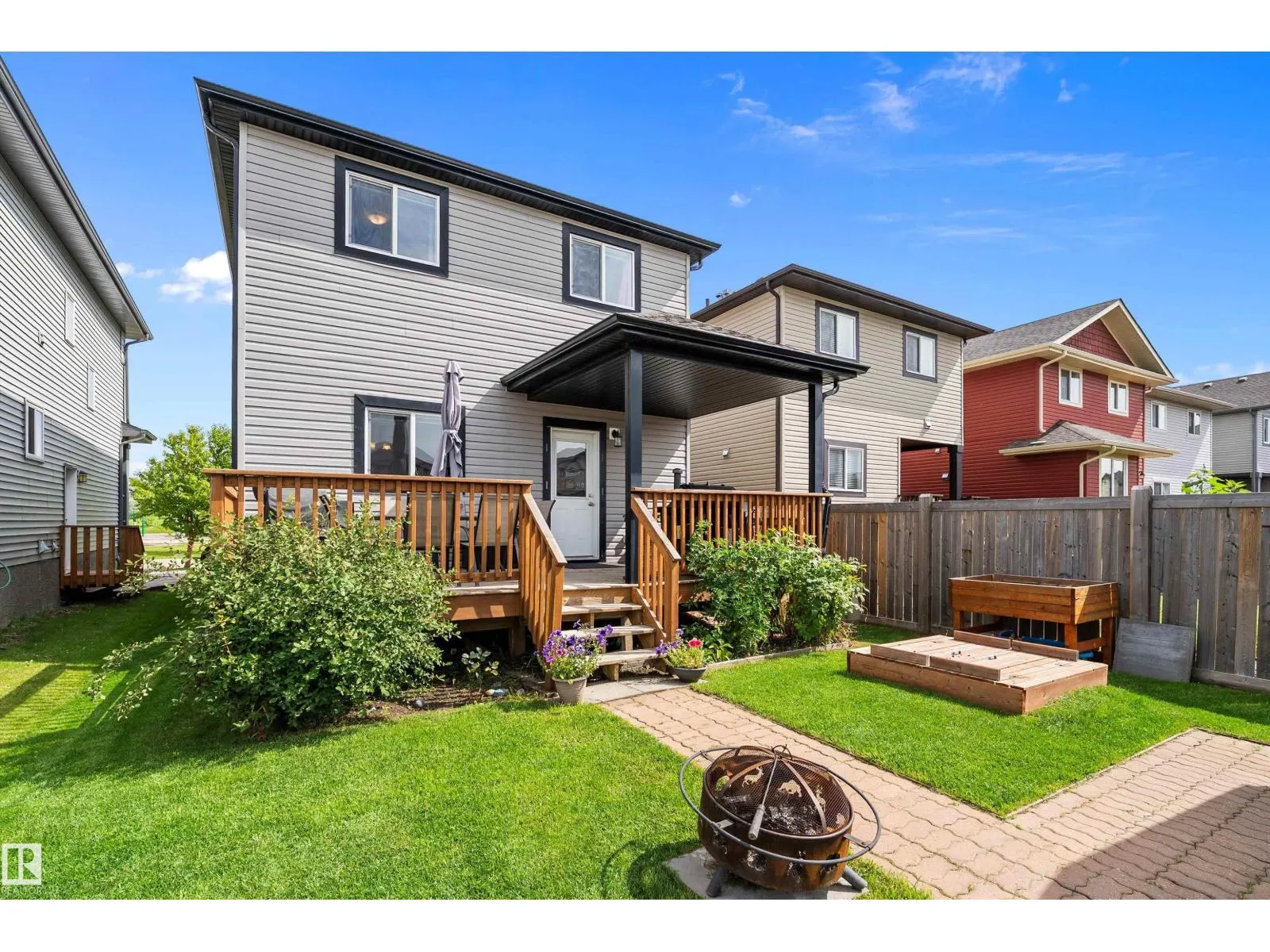 210 SCHUBERT ST