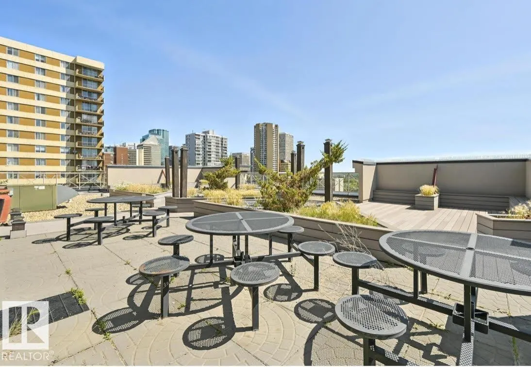 #1301 9819 104 ST NW