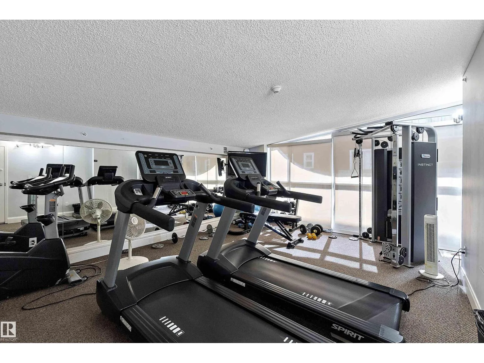 #1301 9819 104 ST NW