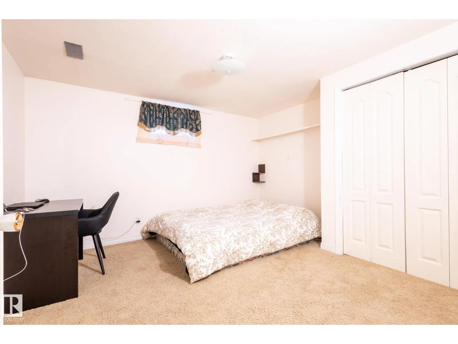 9015 157 ST NW