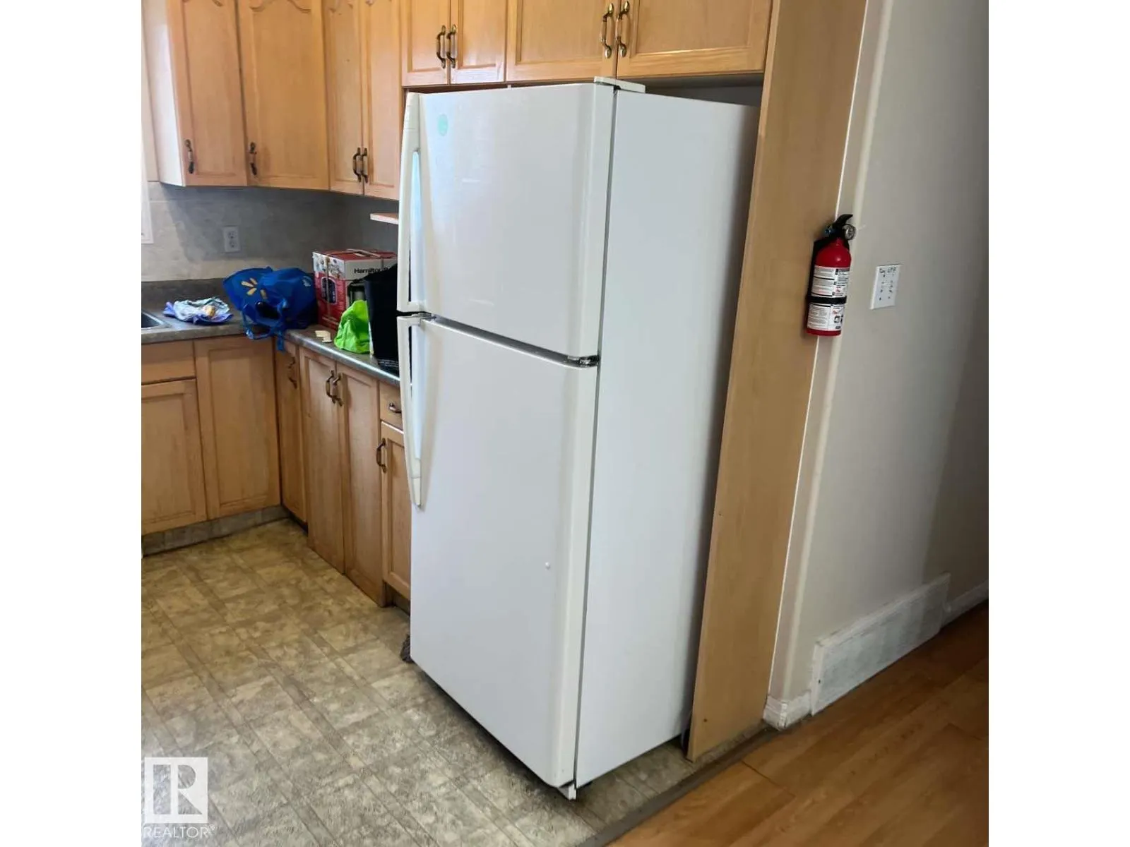 9518 106 AV NW