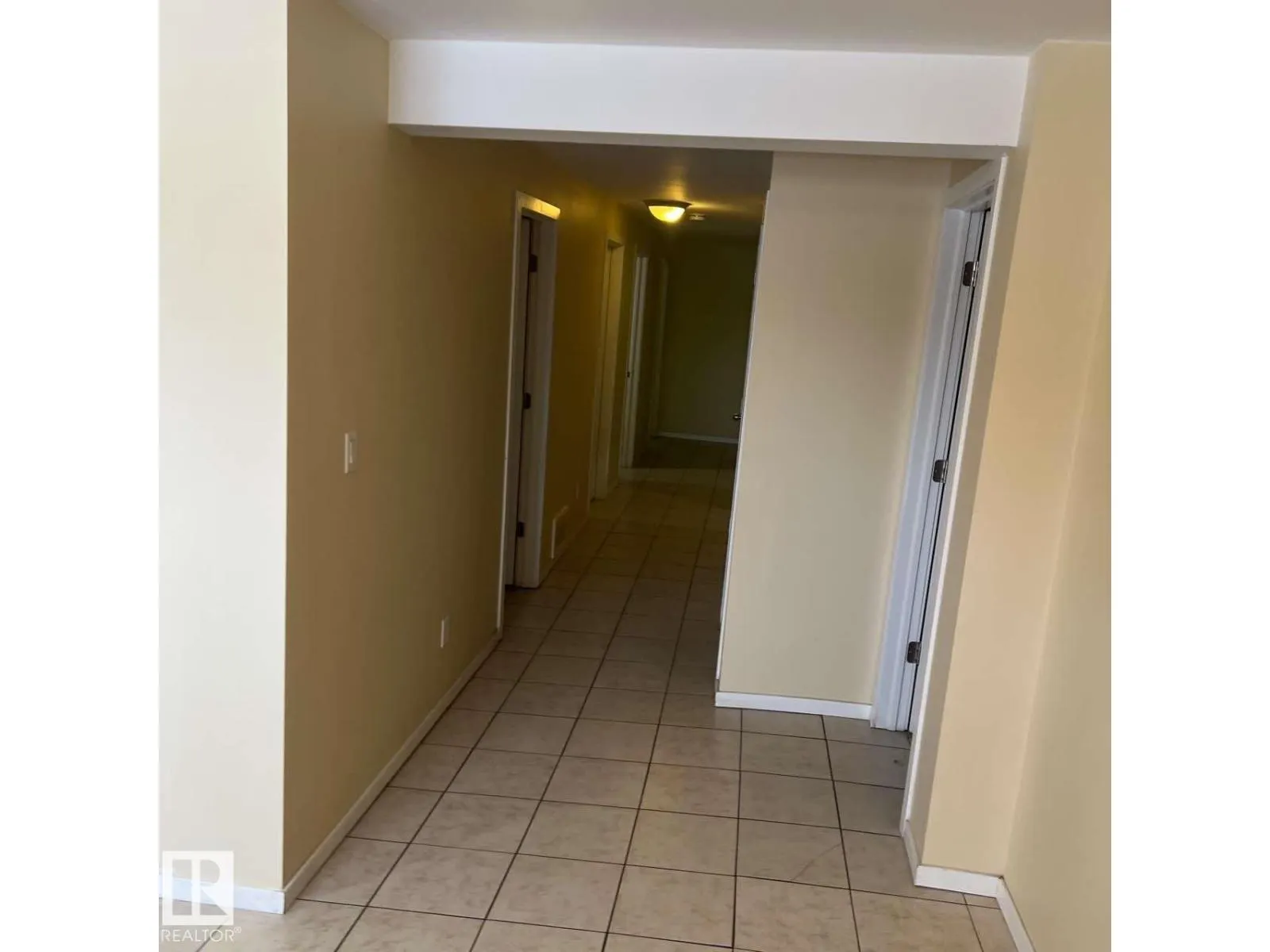 9518 106 AV NW