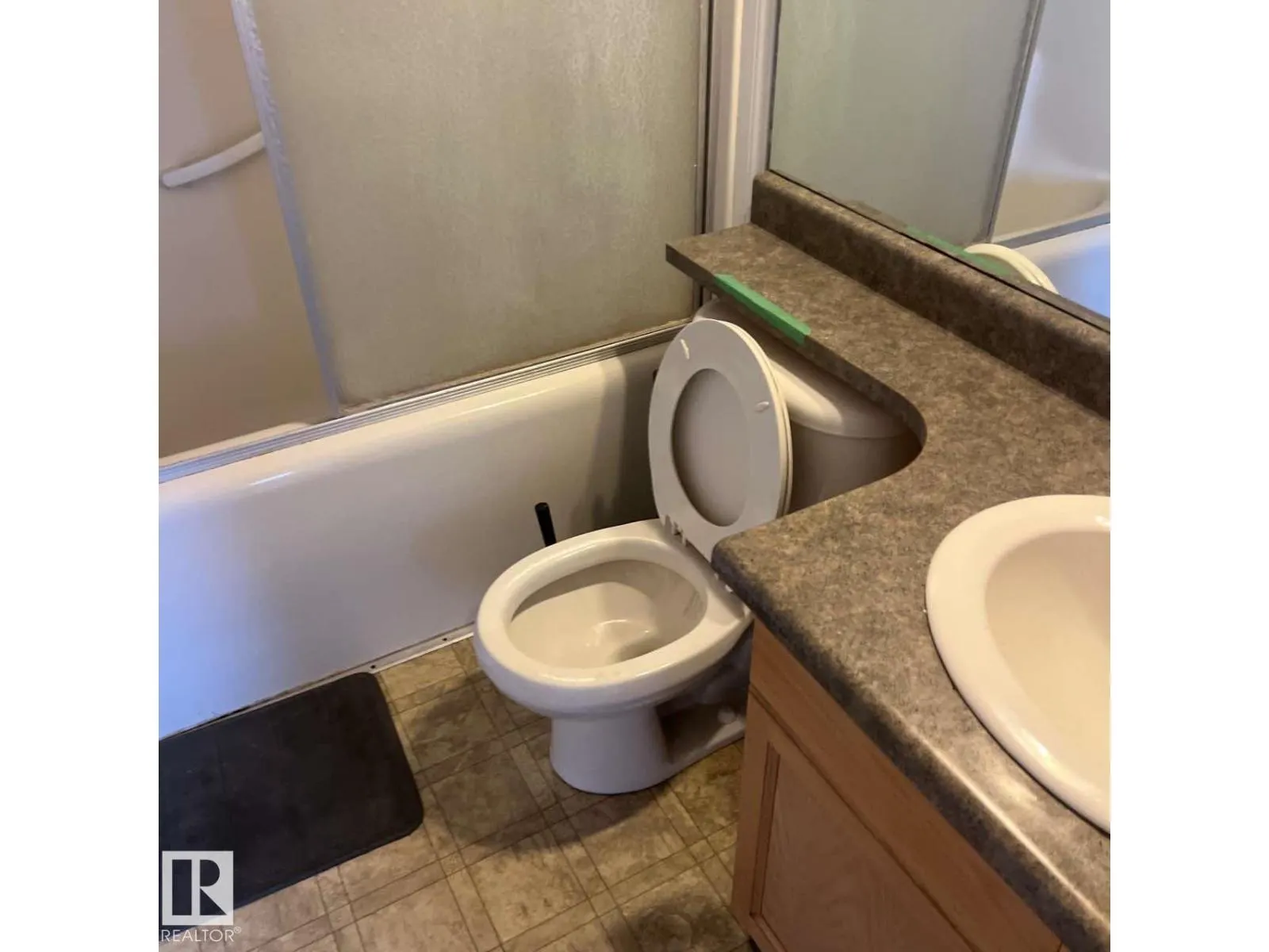 9518 106 AV NW