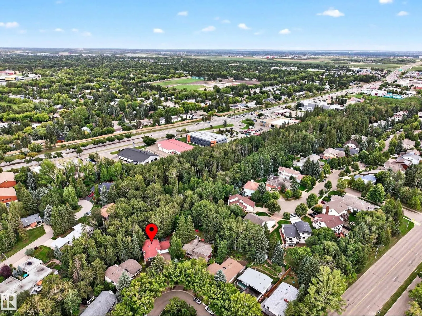 8 GREENWOOD PL