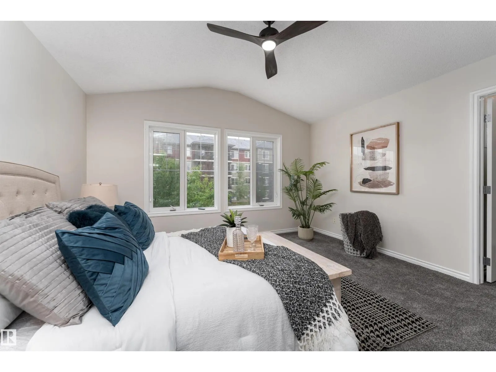 1075 MCCONACHIE BV NW