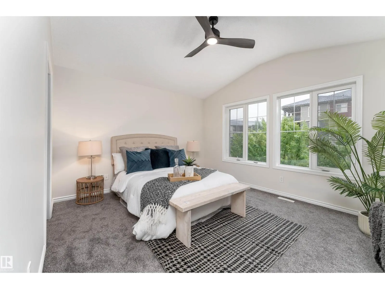 1075 MCCONACHIE BV NW