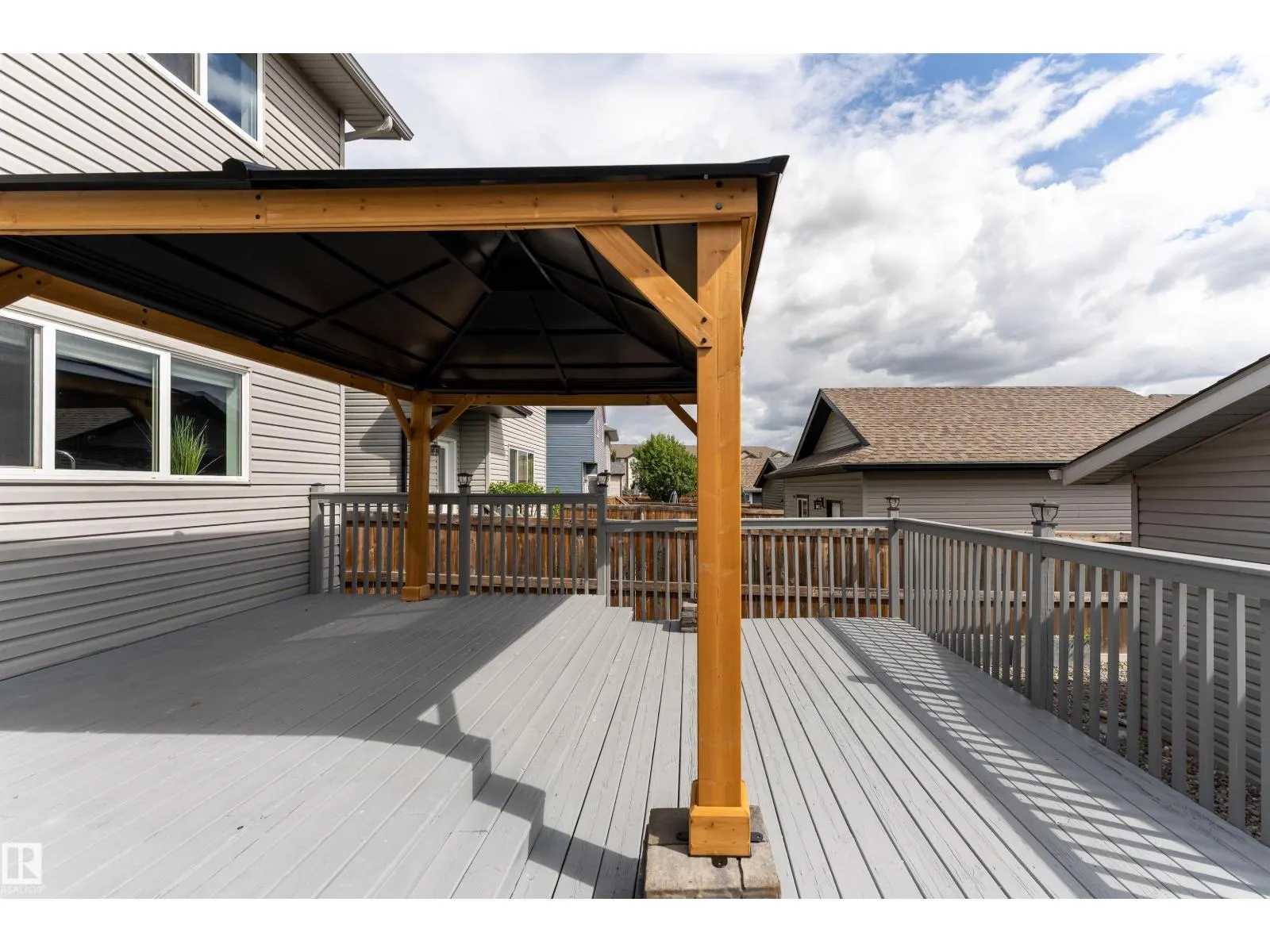 1075 MCCONACHIE BV NW