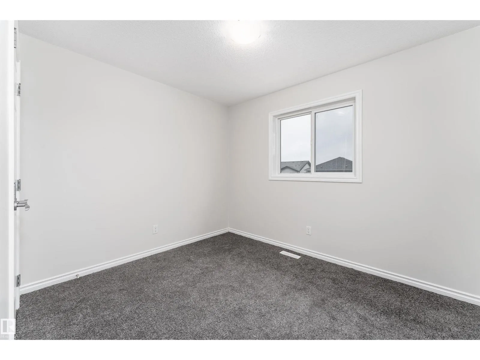 1075 MCCONACHIE BV NW