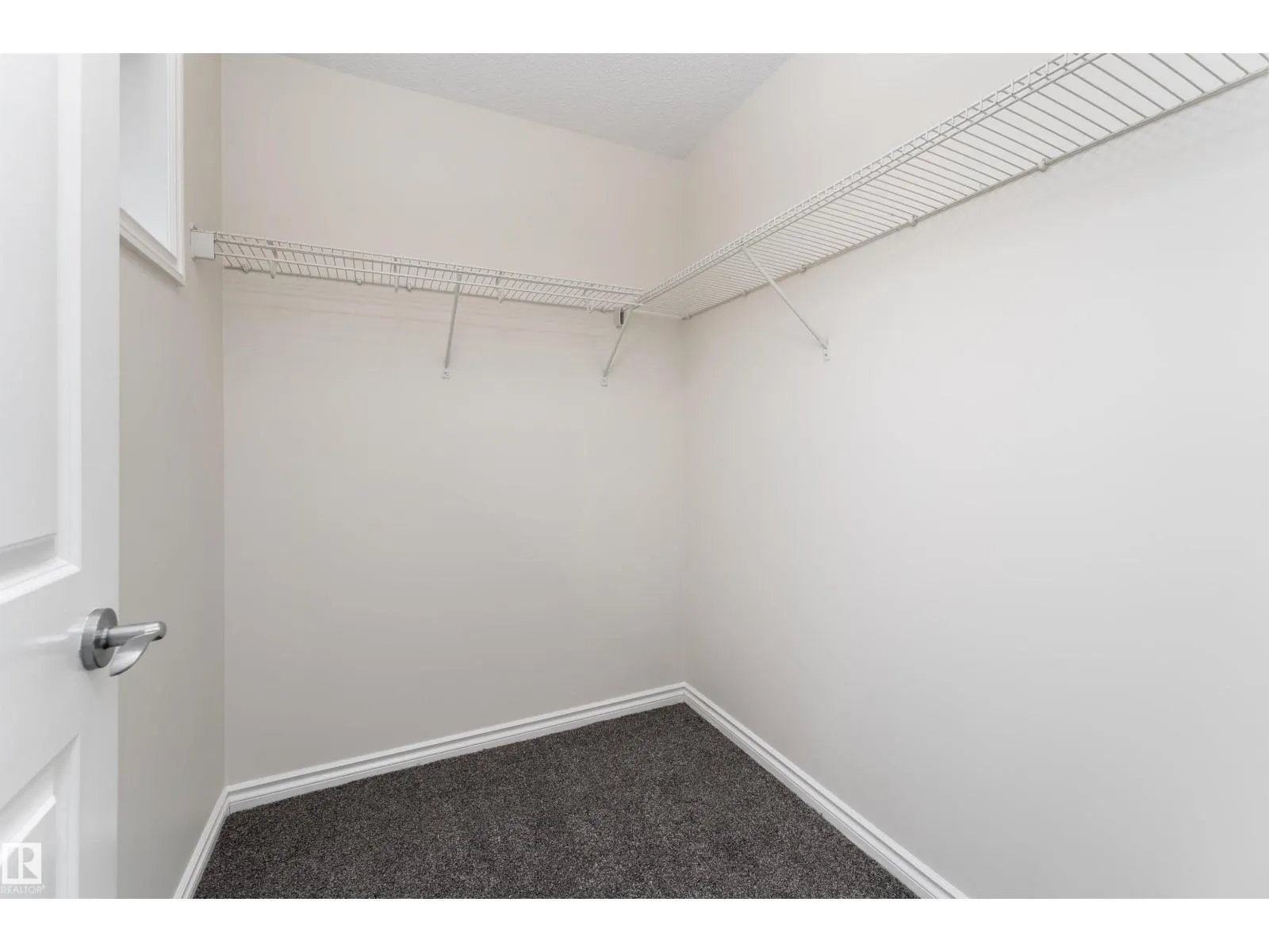 1075 MCCONACHIE BV NW
