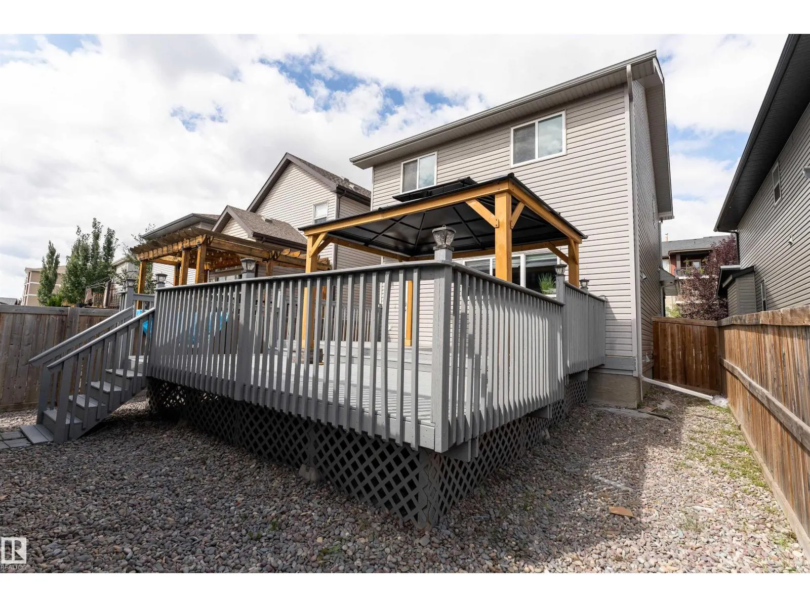 1075 MCCONACHIE BV NW