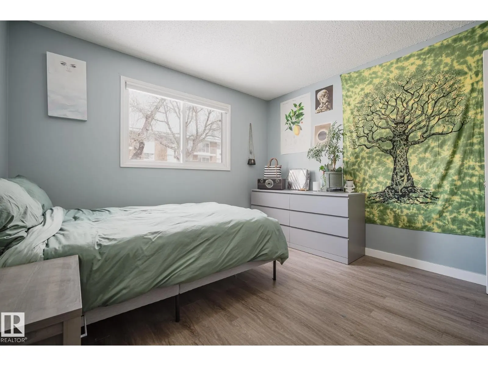 10149 83 AV NW