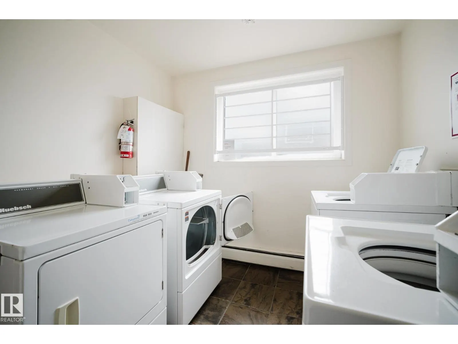 10149 83 AV NW