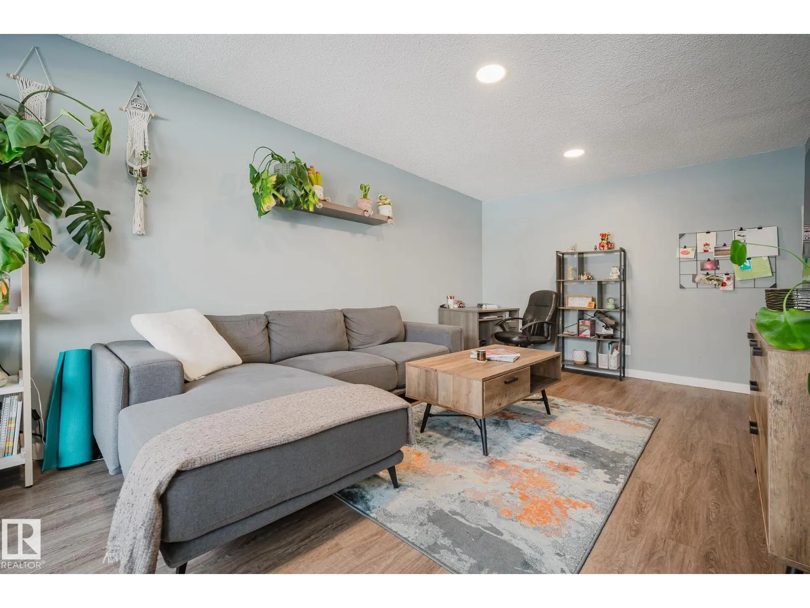 10149 83 AV NW