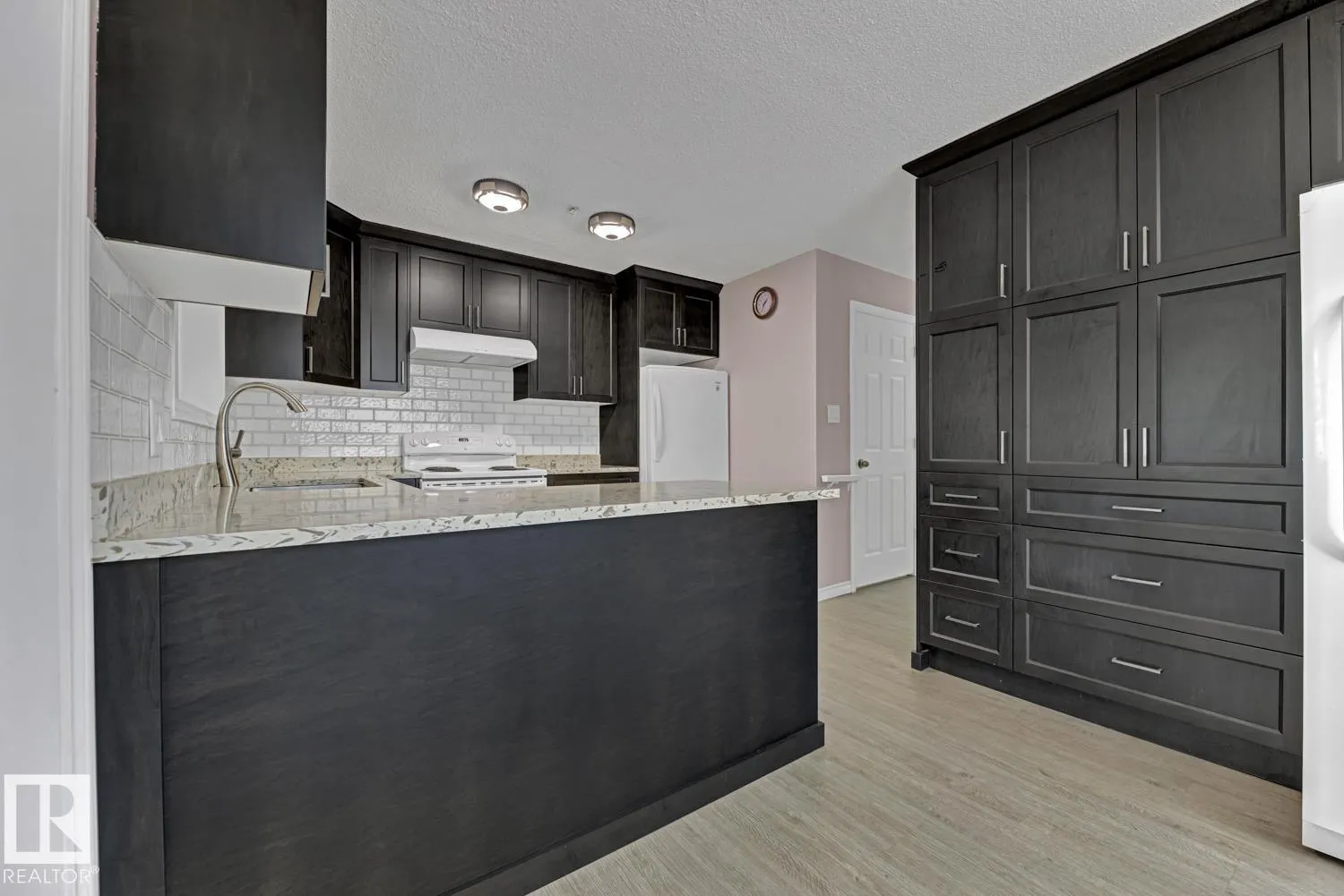 4911 106 ST NW