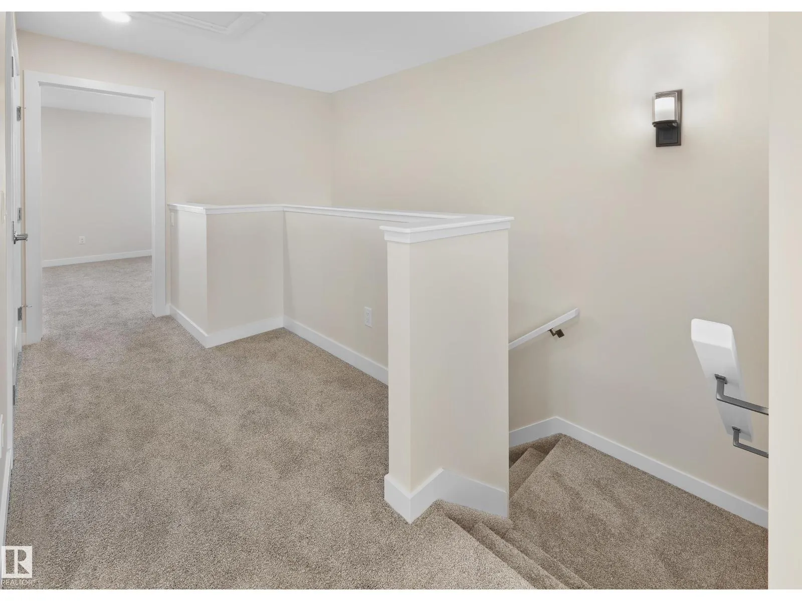 9336 221 ST NW