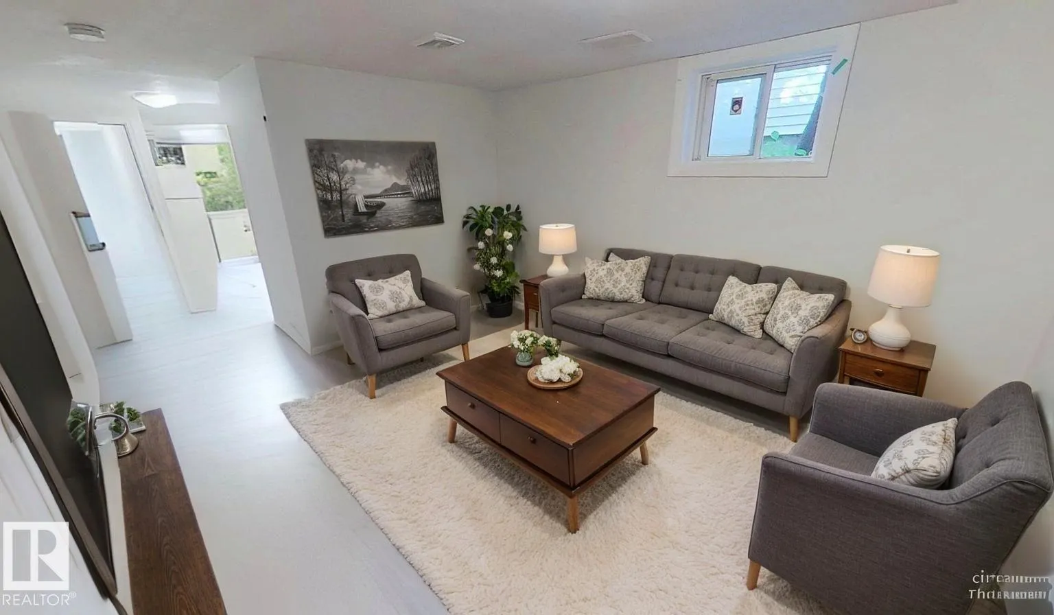 10627 76 AV NW