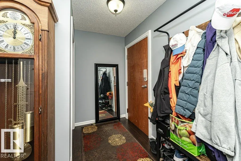 #402 13830 150 AV NW