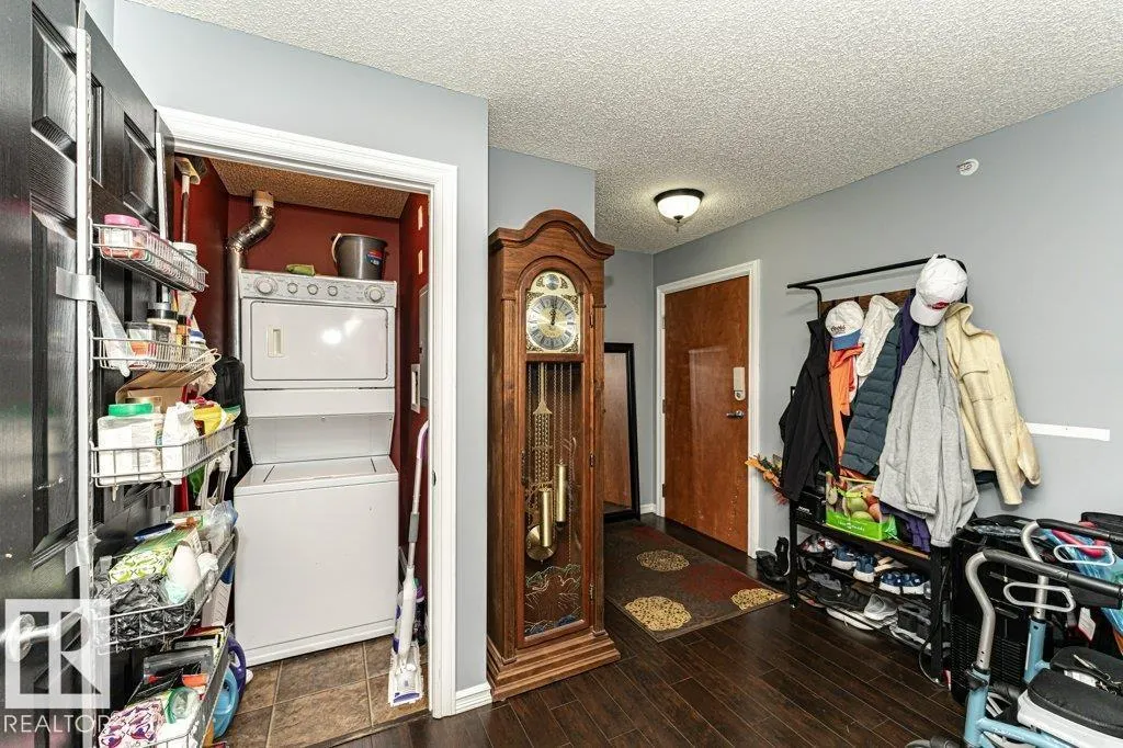 #402 13830 150 AV NW