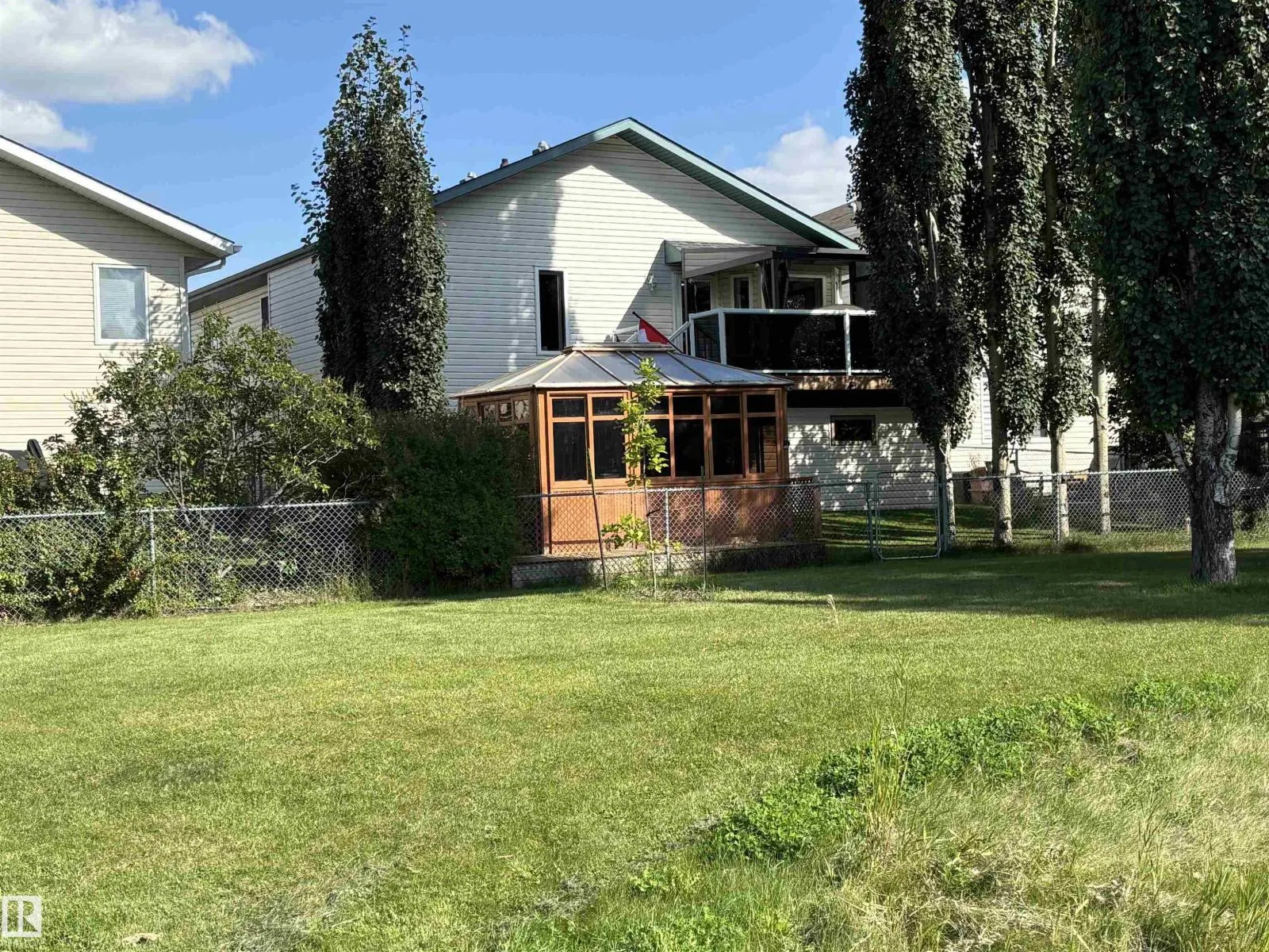 27 HALDEN CR