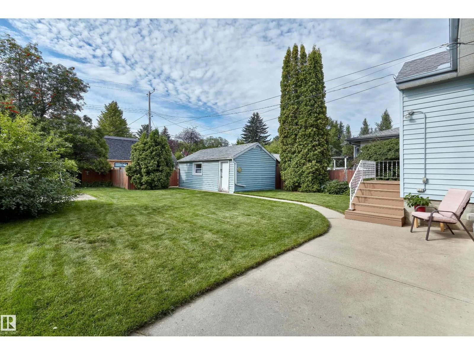 11127 71 AV NW